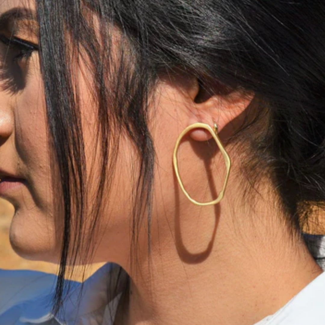 MATTE GOLD HOOP EARRINGS - Amethyst & Opal