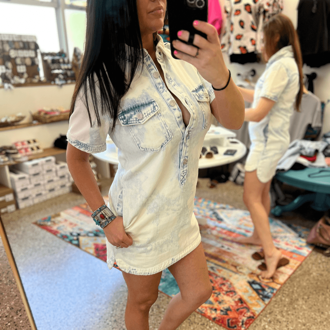 Women's Kan Can Light Acid Wash Denim Dress