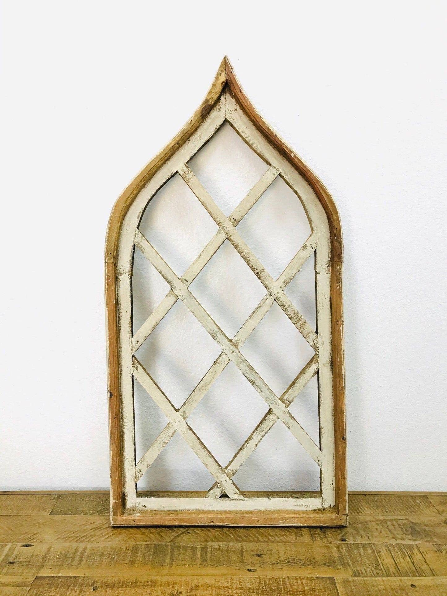 Handmade 33" Fondi Wood Arch, White